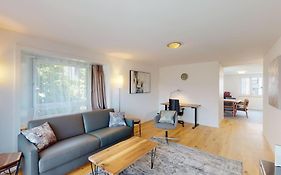Exceptional 1Br Flat - Sun 3
